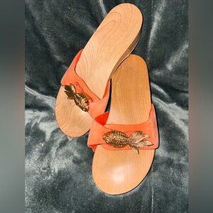 Orange Fish Embellished Women's Mules